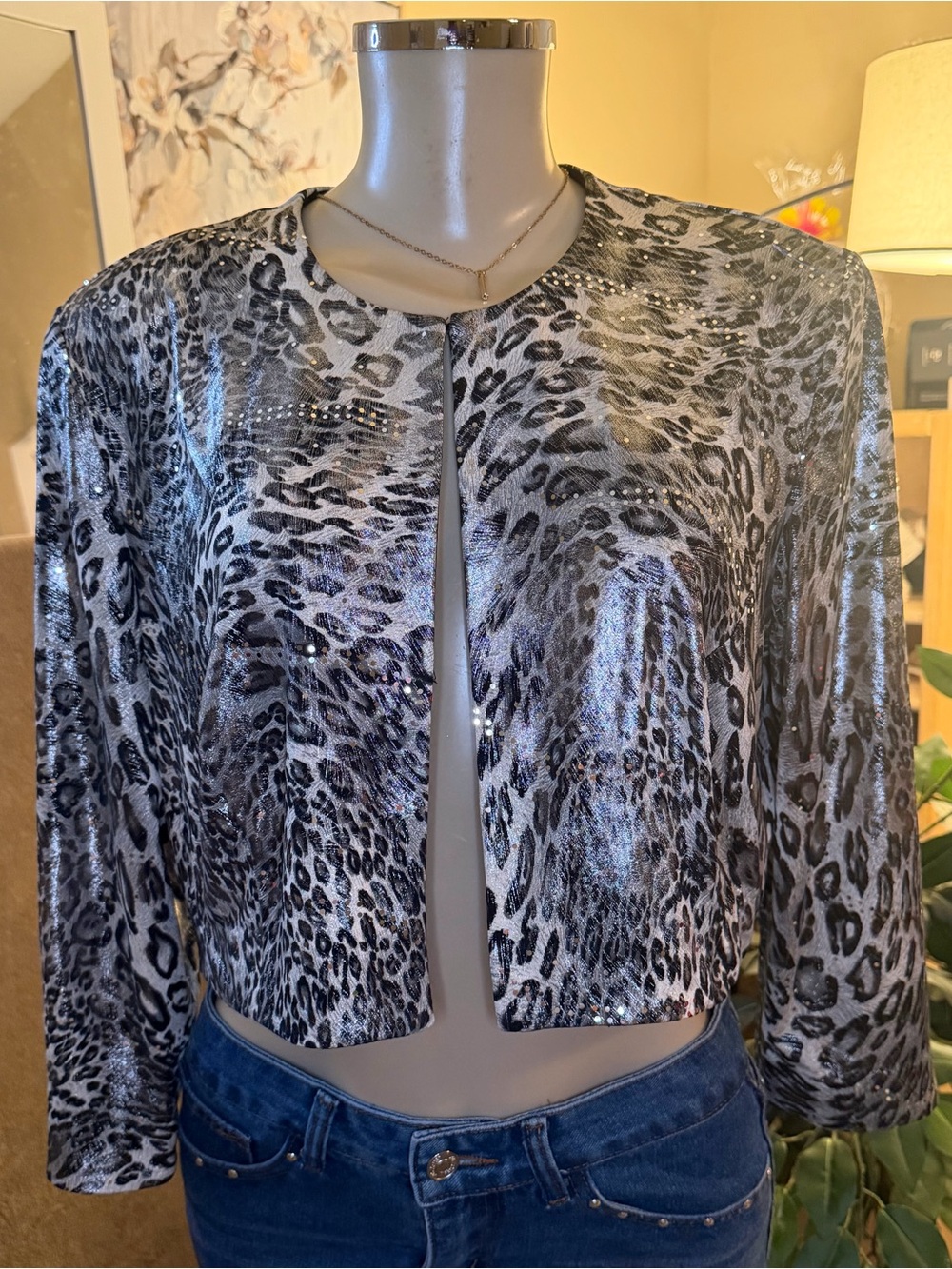Vintage Collection by Jordan Metallic Silver Leopard Print Cropped Jacket Size12